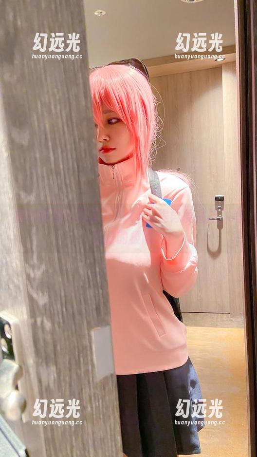 福利满满的写真，Arty亚缇再度挑战飞鸟马时的极限。