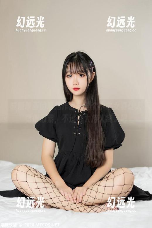 喵糖映画的私拍作品，这个小宅女真让人觉得心累，不过也太招人疼了吧