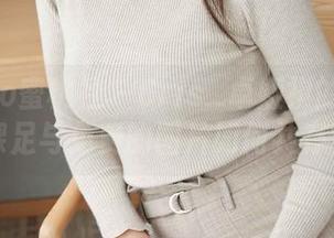 MiiTao蜜桃社 – Cris_卓娅祺的哲学：裸足与免费的图片如何共存？
