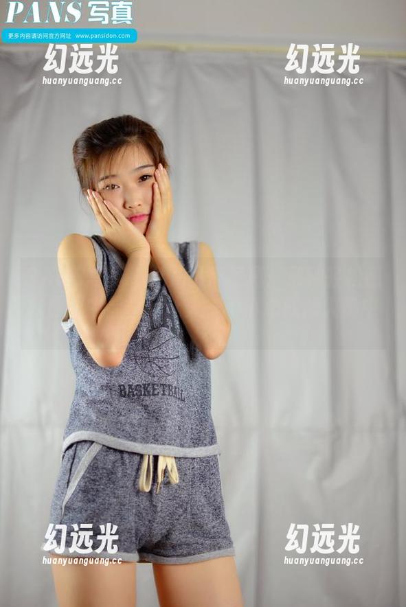 PANS写真 - 允儿吊带写真：那种轻松感从原图中显露，让人一不小心就掉入其中。