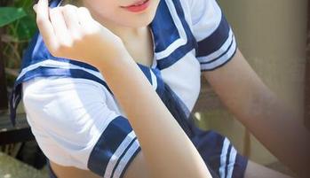 TGOD推女神 – 纯小希校服合集：有没有人想起了自己的青葱岁月？
