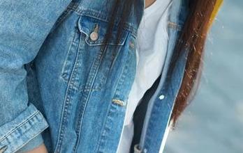 TuiGirl推女郎 – 何奕恋的红裙在线飘扬，合集里你能找到几个小心心？