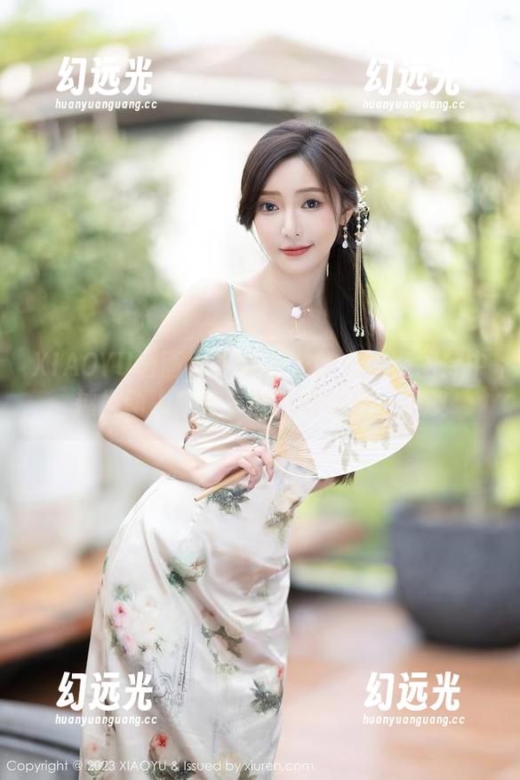 XIAOYU语画界 - 徐莉芝的白丝在图库中越发动人，分享时记得咳嗽一声噢