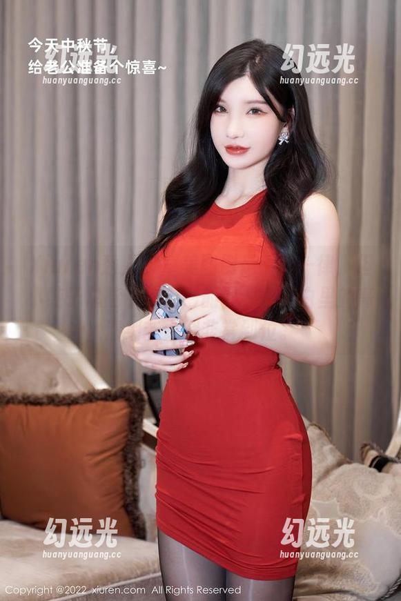 Xiuren秀人网 - 美图倒是千篇一律，但小纯子总能带点自己的调调，纯白里的高清细节做得非常到位。