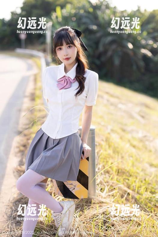 Xiuren秀人网 - 高清美图里的萌白酱，女神名不虚传，侧颜杀谁能顶得住？