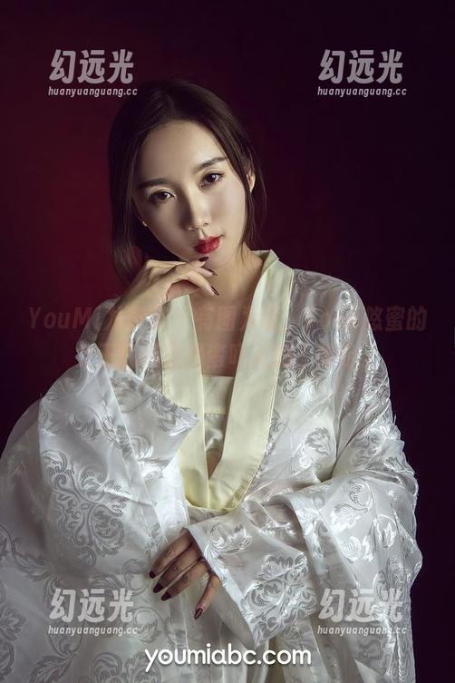 YouMi尤蜜荟 - 有图为证，Yomi悠蜜的女王气场还是蛮吓人的，哈哈。