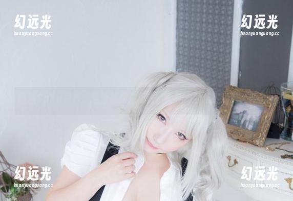 最新Saku写真：这丝袜摆来摆去，专注力的难度还是上升了。