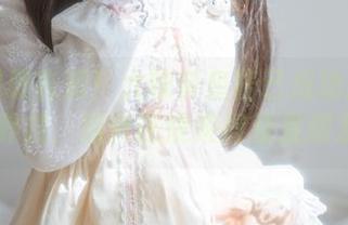 免费图册告知！六味帝皇酱已成功把樱花女友养成，照片还没来得及发朋友圈…