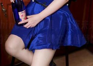 Seraphine全套图集，千夜未来在镜头下的每个侧影都像在说悄悄话。