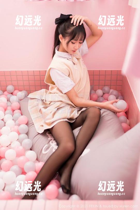 嗲囡囡 - 沈梦瑶的丝袜奇遇：精选写真，一点点的变幻。