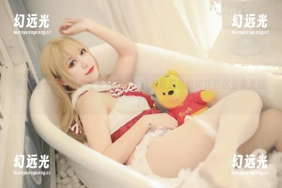 梅川堀子在初冬的全套打扮，奇行家狗崽真的能找到这么多灵感？