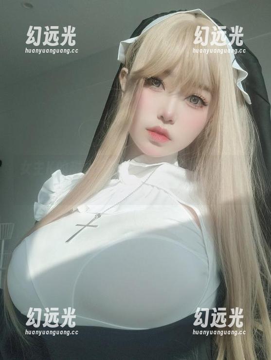 女主K的甜心写真：给我一份不按常理来的糖