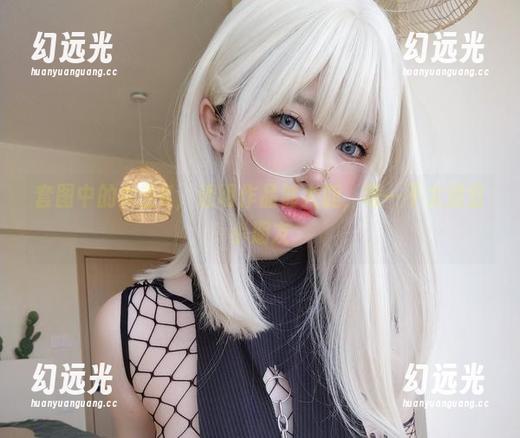 套图中的女主K，透明作品够大胆，嗯…不太适宜小朋友