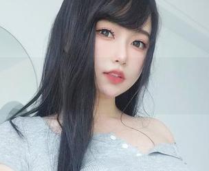 作品在线分享：女主K的蒂法，你得试着多看几遍，才能慢慢消化…