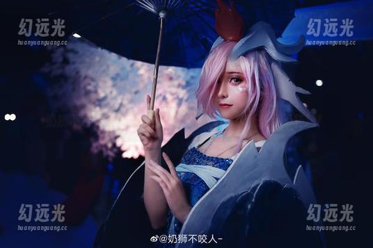 奶狮不咬人的美脚无处不在，图集分享让你目不转睛！