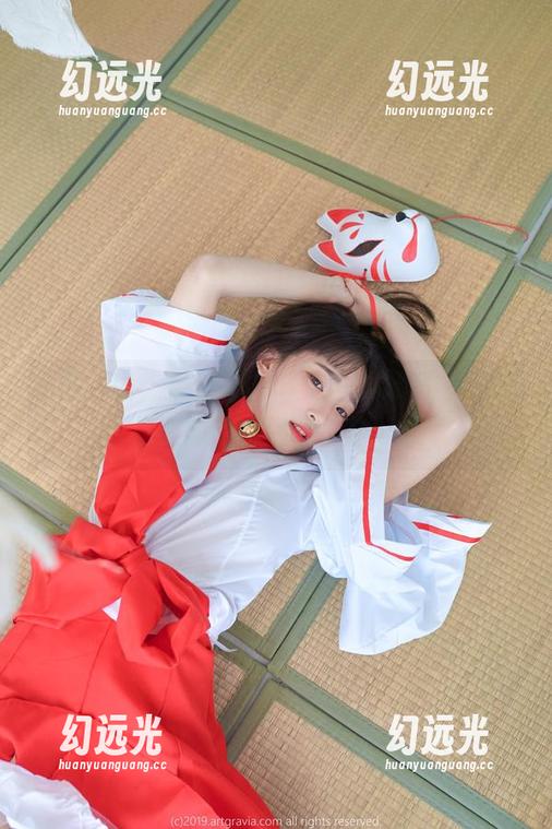 不得不说，姜仁卿(강인경)的福利写真就像是在撒糖，满满都是可爱