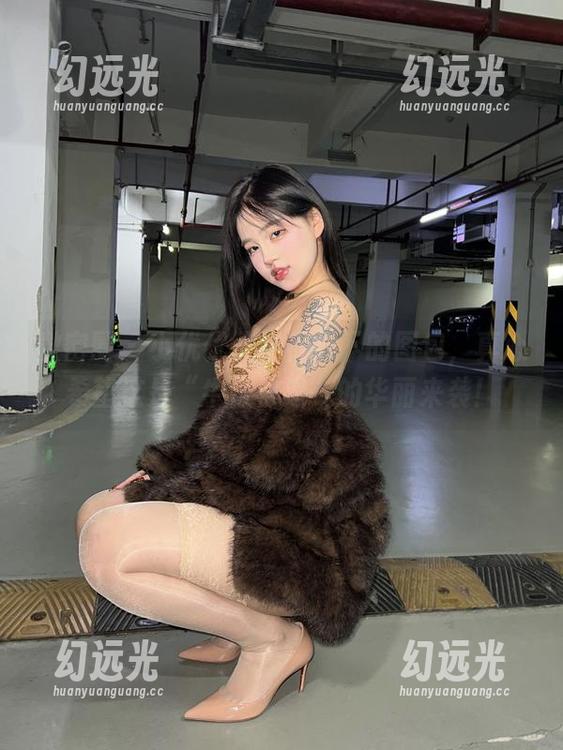 微密圈 - 小优优子牛仔裤下的图包，真心希望这是“牛仔快递”的华丽来袭！