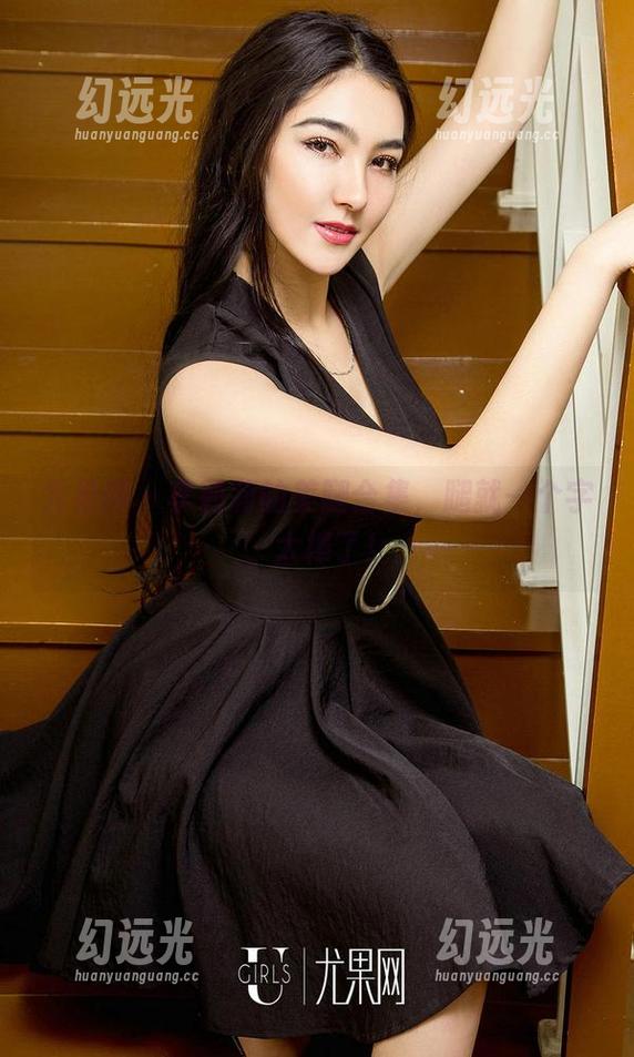 尤果网 - 李莉莉的美腿合集，腿就一个字，太棒了！
