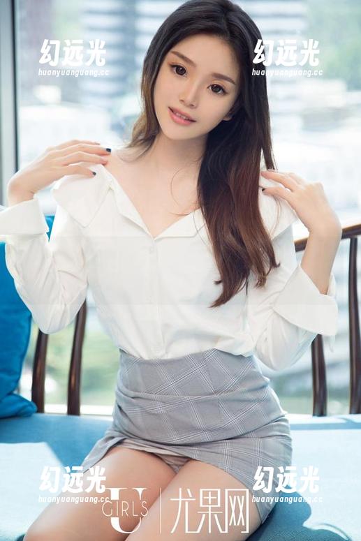 尤果网 - 不带圣光的王莹，连体衣写真里的每一寸都在无情地吸引我的目光！