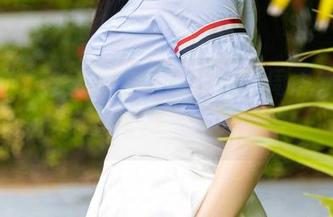 尤蜜荟 – 等着你去网盘开箱，周思乔Betty的海边写真真让人捧腹！