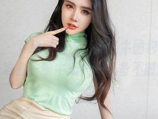 星颜社 – 下载李若汐ci的奶牛图包之前，建议先准备一碗牛奶——以备不时之需。