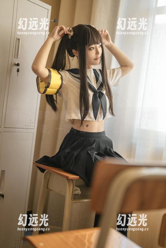 看桃良阿宅的椿也，我恨不得要一把大喇叭：“来，一言不合就美图无圣光！”