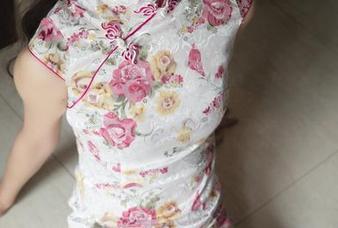 梦丝女神 – 被高清壁纸“温柔”包围，王娇娇让人真想沉浸在这份柔软中。