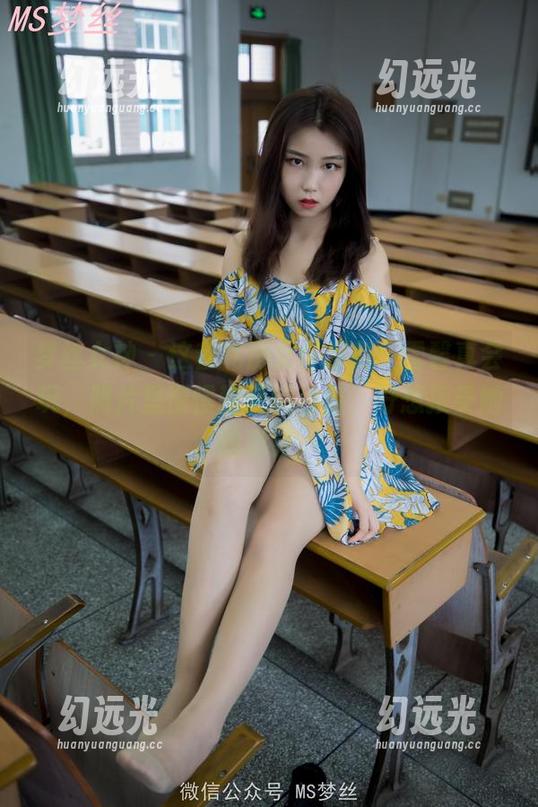 梦丝女神 - 这套私房女仆系列，雪馨真会玩，照片里慢慢散开的妆容，好想接受她的邀请。