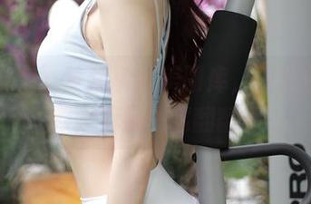 模范学院 – 梦梵拿出美图库，我们礼服资源要不要一起翻翻？