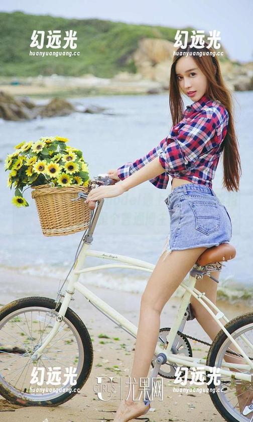 爱尤物 - 当葛征model遇上豹纹：你能相信我只是个普通博主吗？