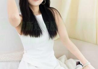 物恋传媒 – 最新短裤图片，新版小谷玩得开，不怕展示那点良家风范。
