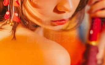 疯猫ss的必备福利：职业装衬托下的另一面，原图来了