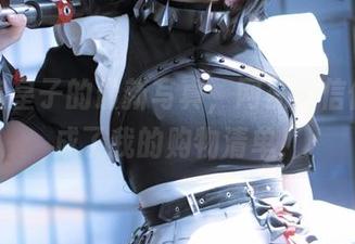 百合欧皇子的最新写真，网袜的信仰已经成了我的购物清单！