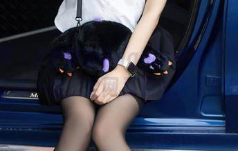 秀人网 – ú安静的Angela小热巴，白色写真一出，全网又要讨论了吧？
