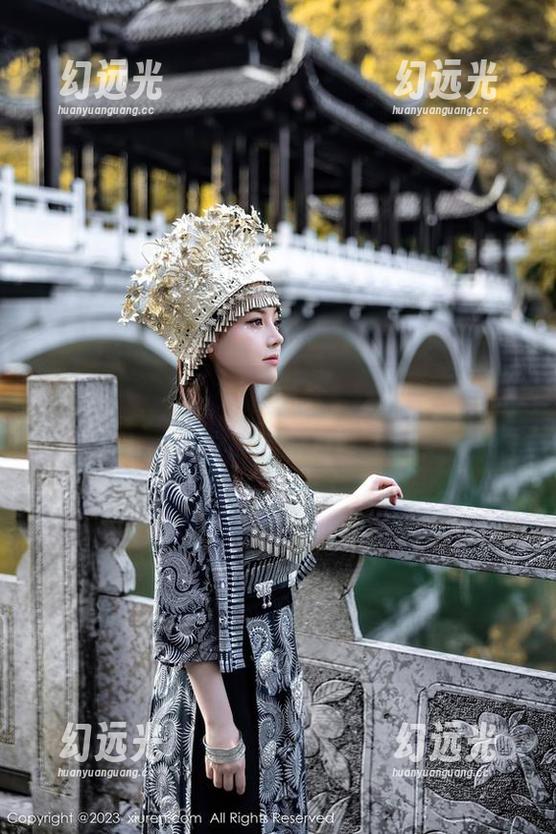 秀人网 - 不要太沉迷！凯竹·廿十的婚纱美图合集