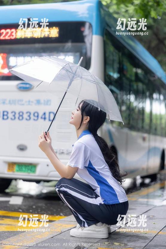 秀人网 - 高清写真集：坏兔子以职业装展示职场趣味，满满的套路和风味。