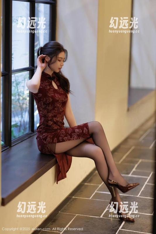 秀人网 - 娜比的“少女”写真集，直击原图中的小清新美好，不说你也懂的那种。