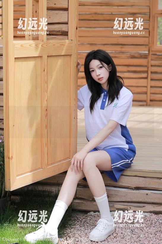 秀人网 - 白丝包裹下的小狐狸Kathryn，原图让人感叹这算不算一场福利？