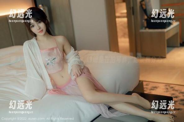 秀人网 - 糖糖的豹纹新图册，明明是在拍写真，结果我分心了…