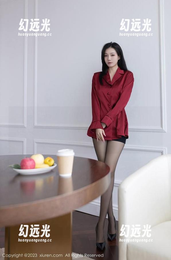 秀人网 - 陆萱萱cecillia圣诞美图精选，画面清新脱俗，适合所有“吃瓜群众”观看！