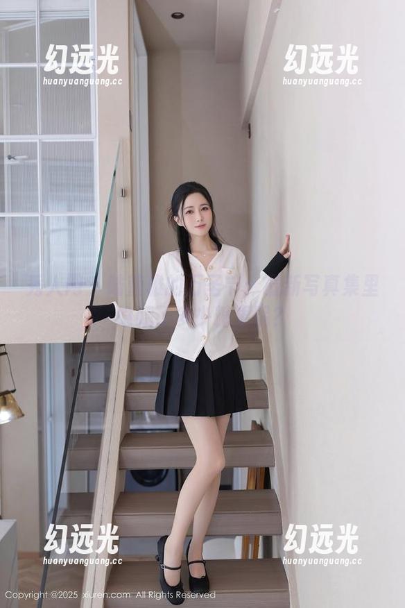 秀人网 - 陆萱雅的万圣节：最新写真集里隐藏了多少糖果呢？
