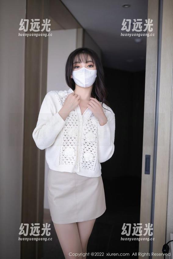 秀人网 - 姑娘真敢穿！黎苏苏的职业装套图，免费送上喝茶的视角。