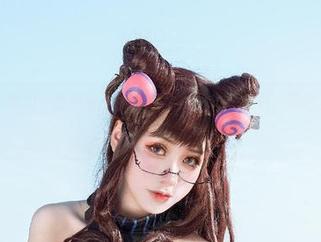 难以置信，芊川一笑MNK的赛博风美图这么好看，图包里里的每一张都想打印出来！