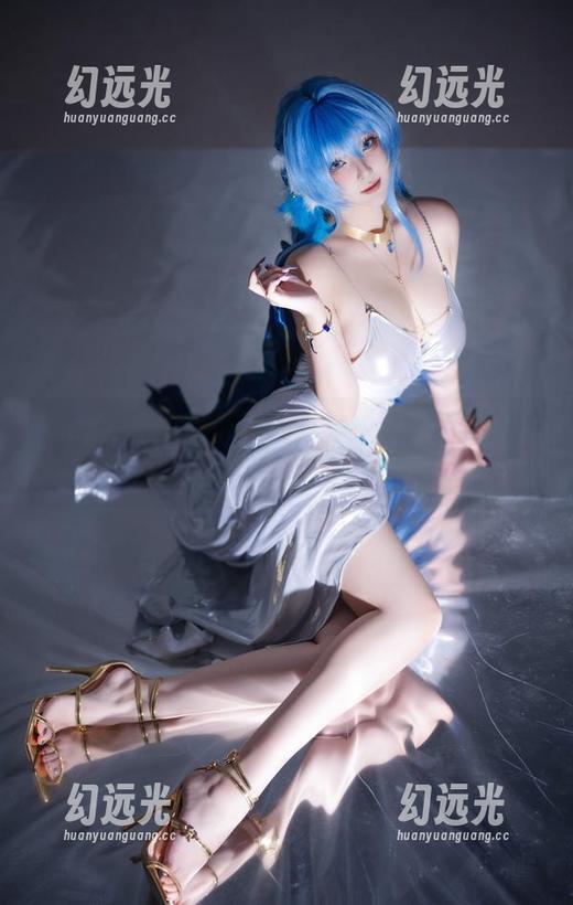 菌烨tako的玛修情人节女仆：一场衣服的魔术秀，快来分享一下吧！