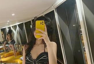 微密圈 – 又一组葛征美腿作品集，话说她的腿能让我对此产生点什么对吧？