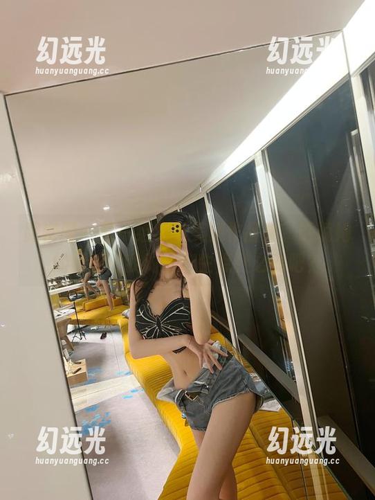 微密圈 - 又一组葛征美腿作品集，话说她的腿能让我对此产生点什么对吧？