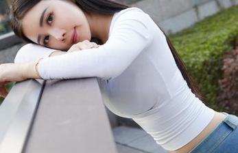 蜜桃社 – 桃乃香Tina以比基尼惊艳一夏，高清分享后果自负，OMG，几斤的心脏能承受得住？
