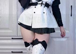 夏日清凉来自贝贝琪Becky：泳池边的高清资源，看得我肚子疼！
