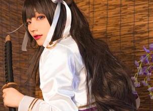 起起子vvvv的鬼魅回归：修女也有叛逆时刻的私拍图集