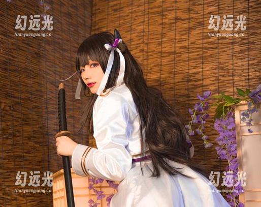 起起子vvvv的鬼魅回归：修女也有叛逆时刻的私拍图集